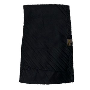 Loro Piana Cashmere/Silk Solid Black Ribbed Pleated Wrap Scarf Shawl Lightweight